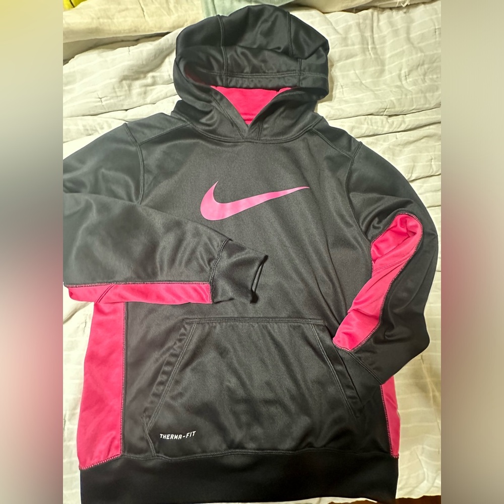 Kids L Nike Therma fit hoodie